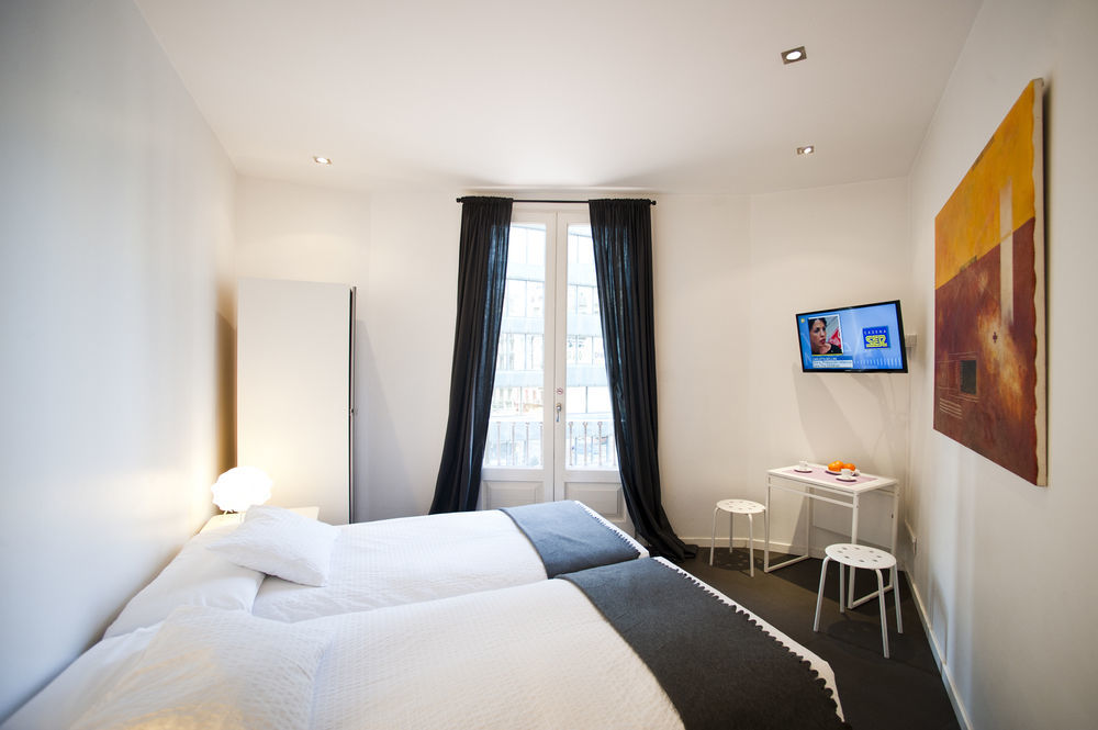 Super Balmes Guest House Barcelona Exterior foto